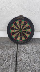 Londoner Wall Mounted Dart Board