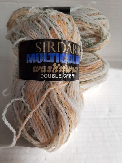 new vintage crepe wool knitting/crochet/crafts