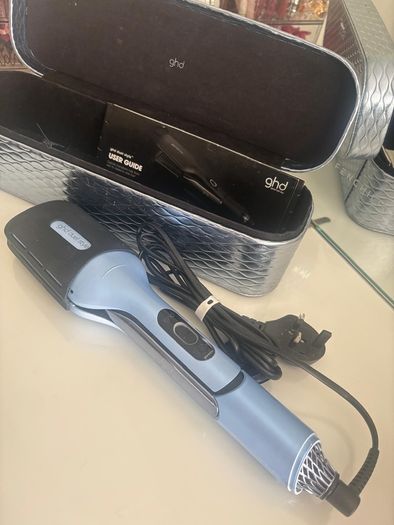 Ghd Duet Style Limited Edition Gift Set 2-in-1 Hot Air Styler in lcy Blue