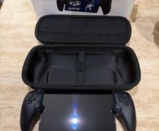 PlayStation Portal Midnight Black - & Venom Case