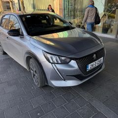 Peugeot 208 2024