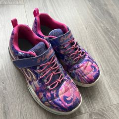 Skechers size 1 uk