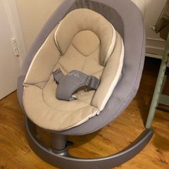 Nuna LEAF Grow Baby Seat Rocker in Grey