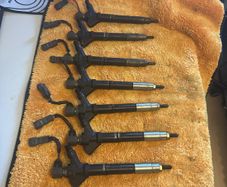 Lexus is220d injectors