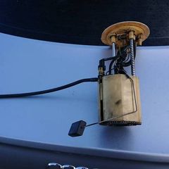 Audi a6 c6 2.0tdi Diesel pump fuel level sender. BLB BRE BRD s-line bumpers isofix turbo shock absorbers. a4 b6 b7 a6 c5 c6 parts