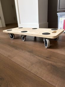 Moving dolly