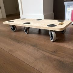 Moving dolly