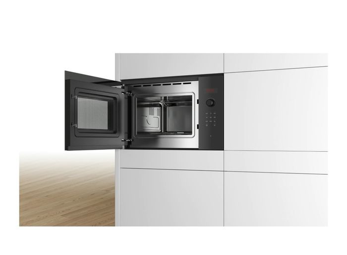 Microwave Oven