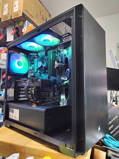 Custom Gaming PC i5 9600KF/24GB RAM/GTX 1080 8GB/ssd+hdd/wifi/W11