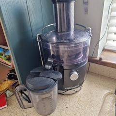 Nutri Bullet juicer
