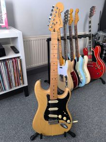 Fender deluxe MIM strat
