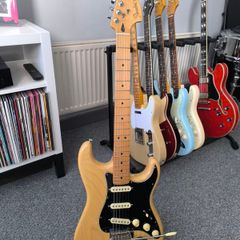 Fender deluxe MIM strat