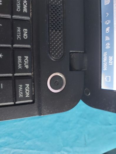 Toshiba Satellite Model C50-A-16C, Intel Pentium CPU B960, 2.2 GHz, 6GB Ram, 1 Terrabyte HDD, Microsoft Edge, Chrome, and VLC