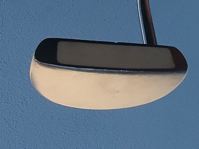 Putting with Balls