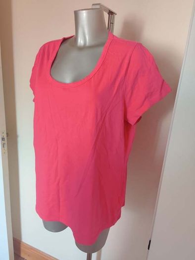 Pink C&A stretchy top size UK18/20 EU46/48 Postage included