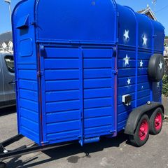 Food trailer
