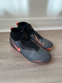 Football boots size 4UK, Nike Phantom Vision PRO