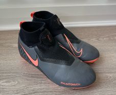 Football boots size 4UK, Nike Phantom Vision PRO