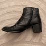 Black leather boots Image 4