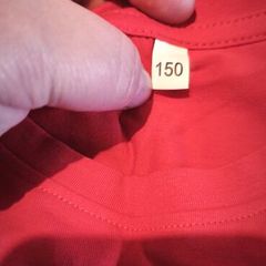 Kids red t-shirt and black shorts set - size 150