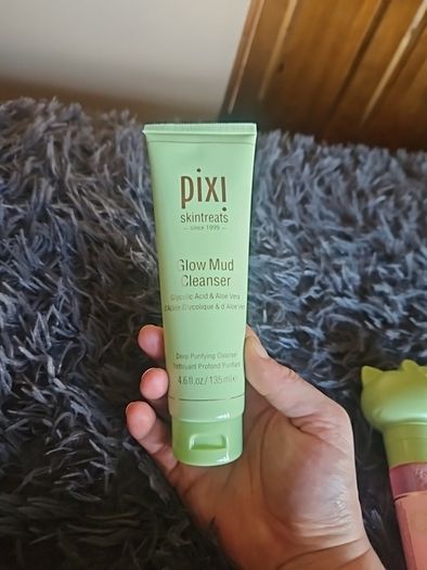 Pixi Glow Mud Cleanser, brand new