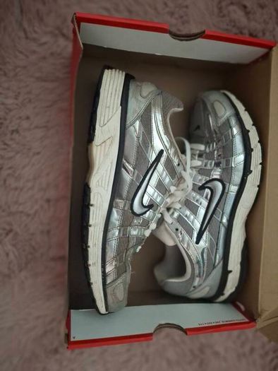 Nike p6000 metallic Silver
