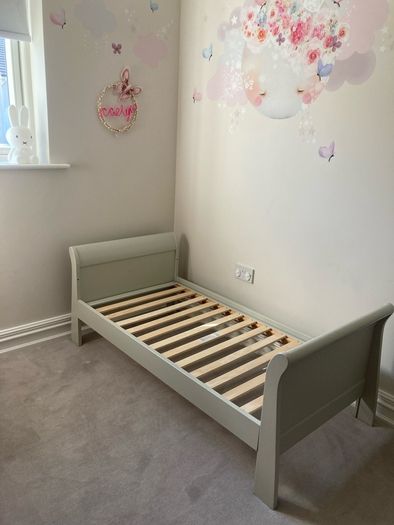 Mamas & Papas Mia Sleigh Cot Bed