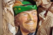 Vintage Robin Hood Chalkware Head