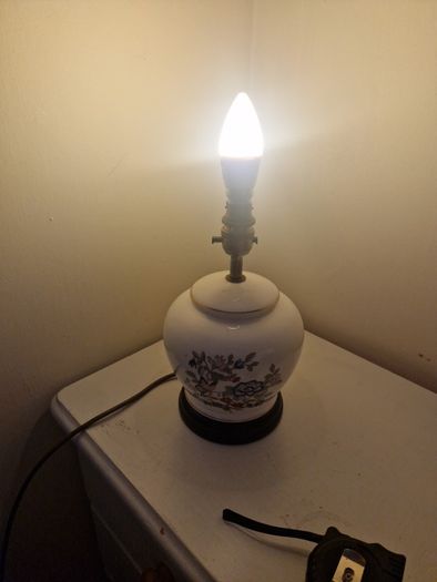 Tara lamp base