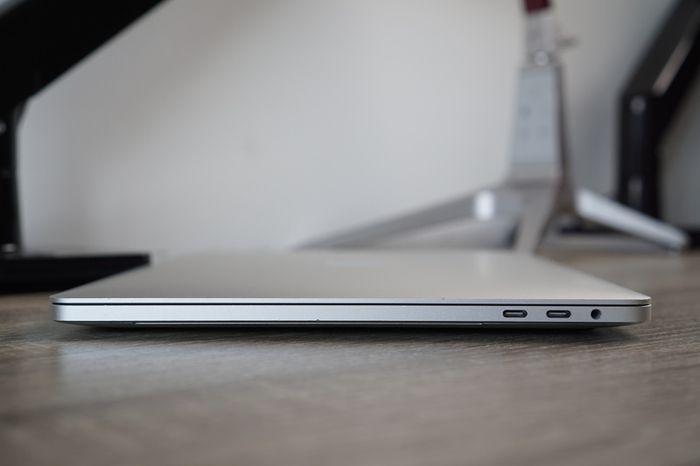 MacbBook Pro 13" 2020 | 10th Gen i5 2.0GHz | 16GB | 512GB