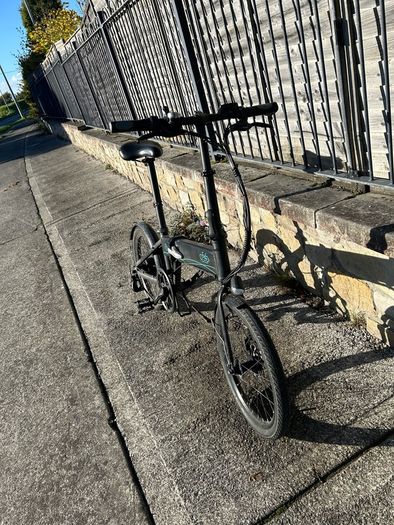 Fiido Folding Electric Bike/  New Tyres & Brakes + Charger & Free Lock