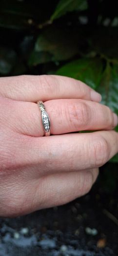 Antique 8ct Gold Diamond Ring