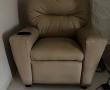 kids recliner