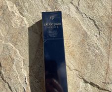 Cle de Peau Beaute Correcting Cream Veil