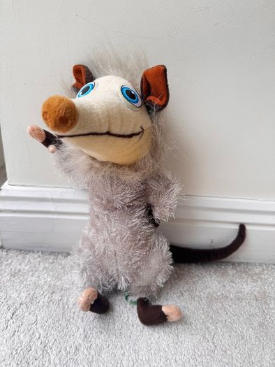 DreamWorks Over the Hedge Ozzie Opposum Plush approx. 30 cm. Used Please see photos