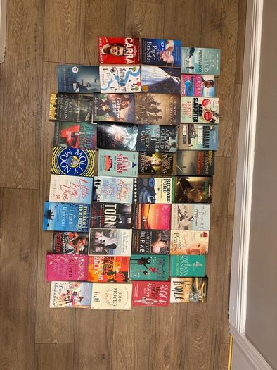 Collection of books (39)