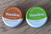 2 x Vaseline Lip Therapy Balm