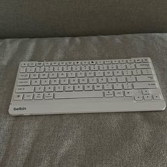 Belkin IPad keyboard