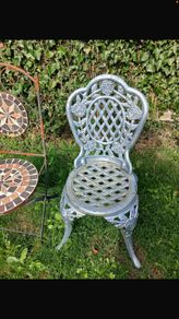 Cast iron garden furniture
