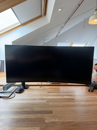 Dell 34" Curved Monitor U3421WE