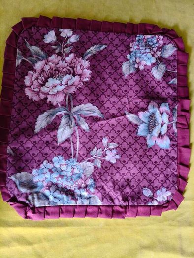 9 x Vintage Cushion Covers