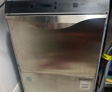 Commercial Dishwasher 3.9kw