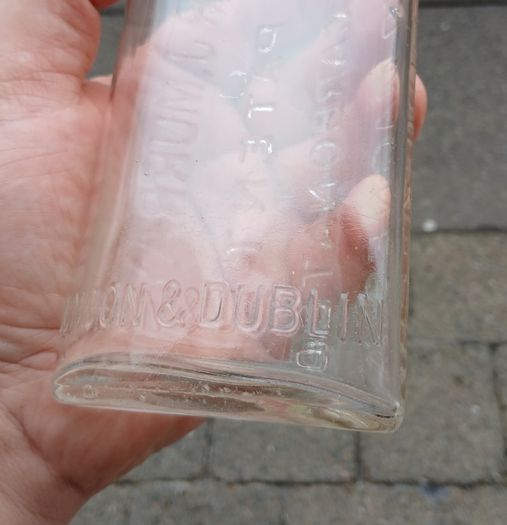 Vintage Dublin London J. Murray's Patent Recarbonated Fluid Magnesia bottle