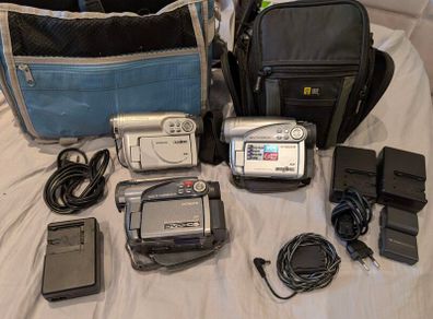 Hitachi Camcorders 3x