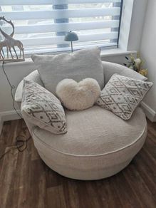 SWIVEL sofa brand new  cost 950 selling reluctantly 450 due to moving to smaller  house