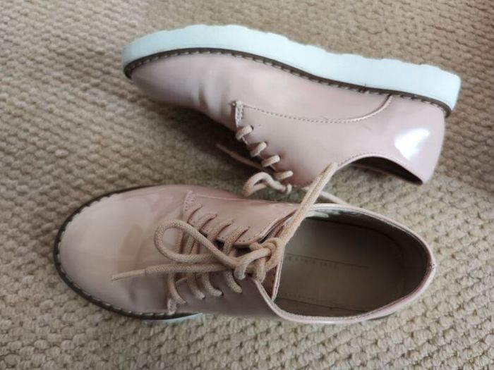 Girls casual shoes size