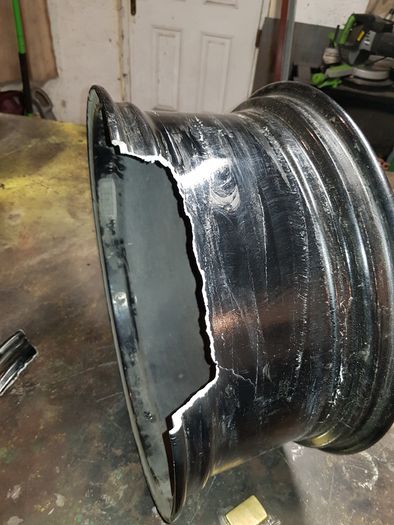 Welder available for Aluminium Welding,Alu wheels repair,E Scooter Aluminium Welding repairs,Cast Iron welding