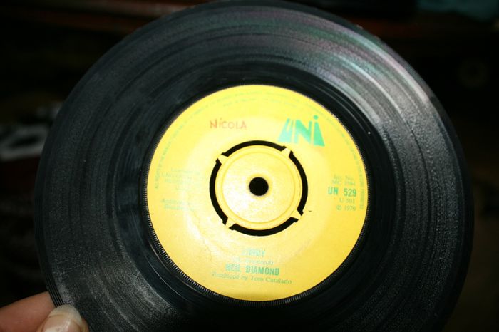Single Vinyl's  85 pieces