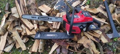 Snapper 82V battery chainsaw
