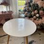 kids table and chair Image 10